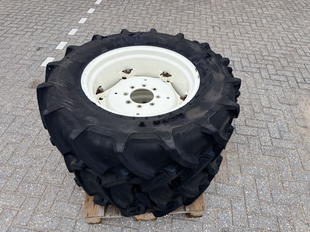Mitas 360/70R24 & 240/70R16 Set Wielen
