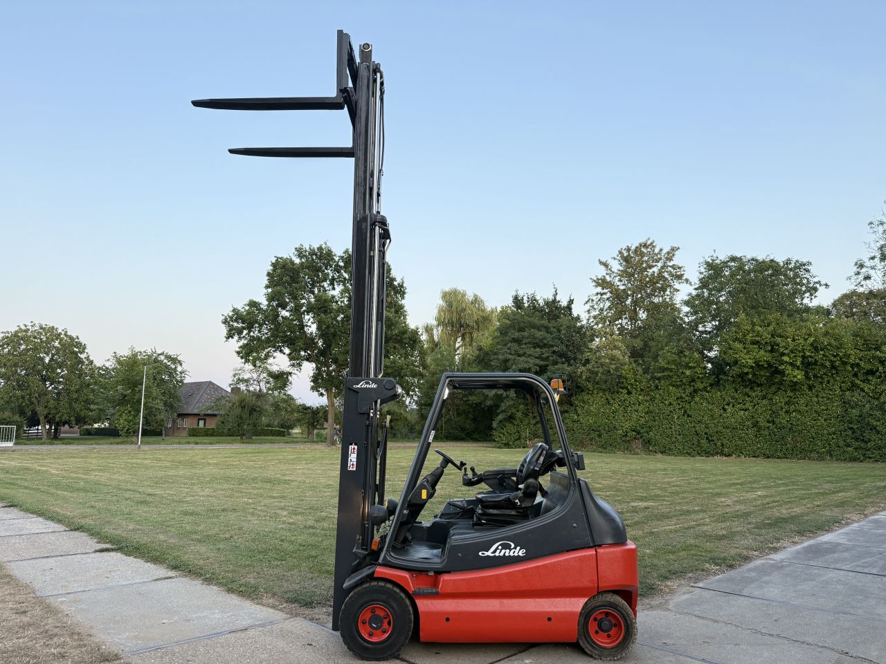 Linde E30/03 S triplex freelift Sideshift 3500uur BJ2009