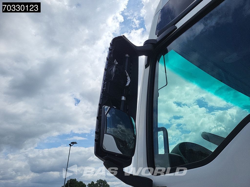 MAN TGX TGX 18.500 4X2 XXL Retarder 2x Tanks ADR