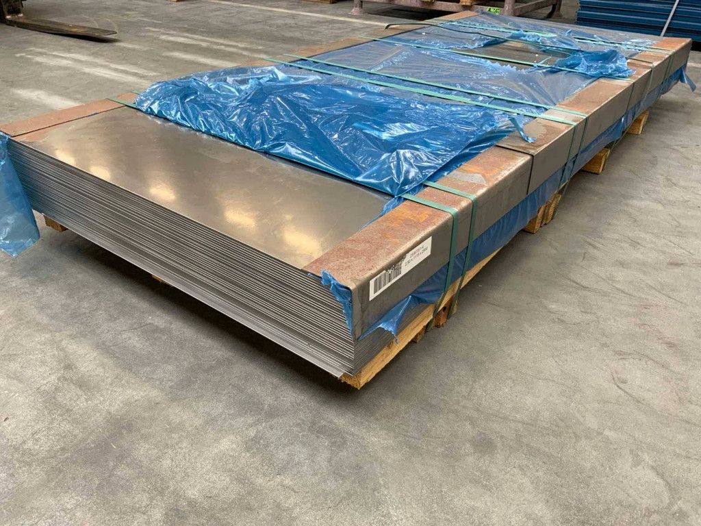 Steel sheet 2500x1115x2.50mm (70x)