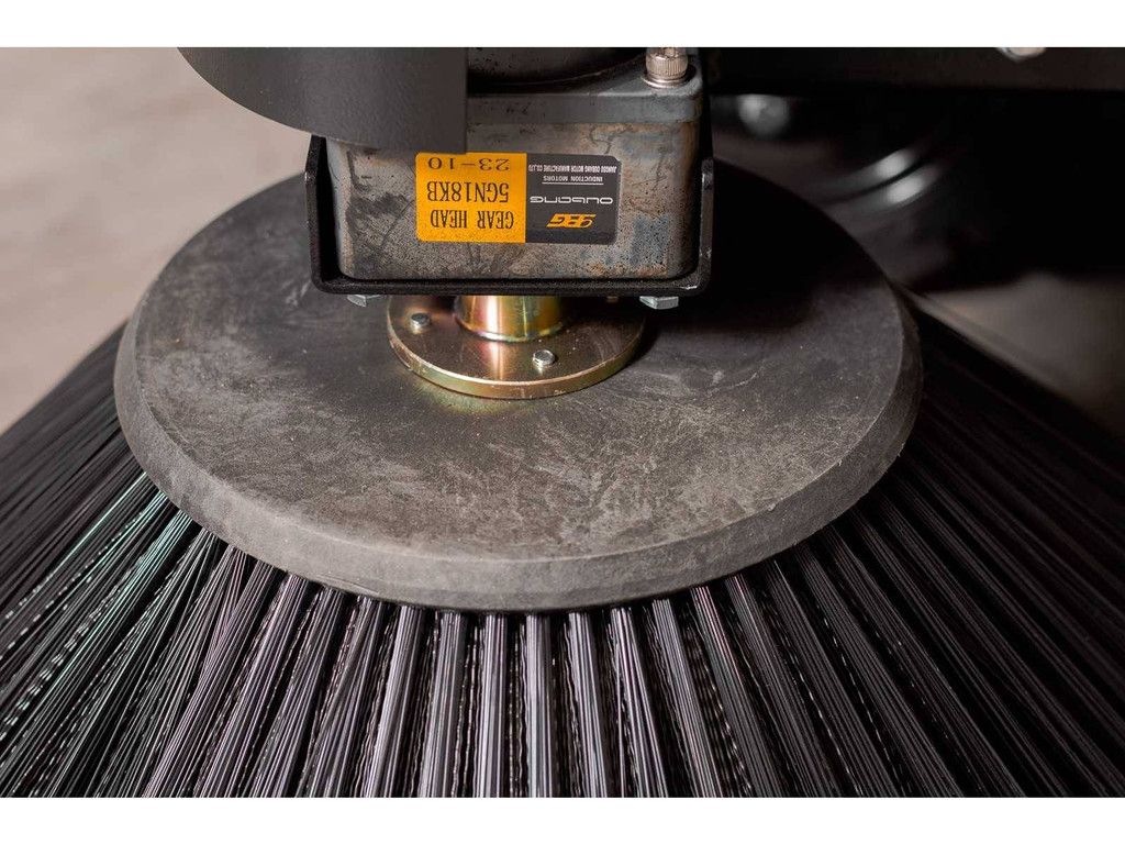Kremer KRYZS4 Aufsitz-Elektrokehrmaschine 700W 2025 Neu