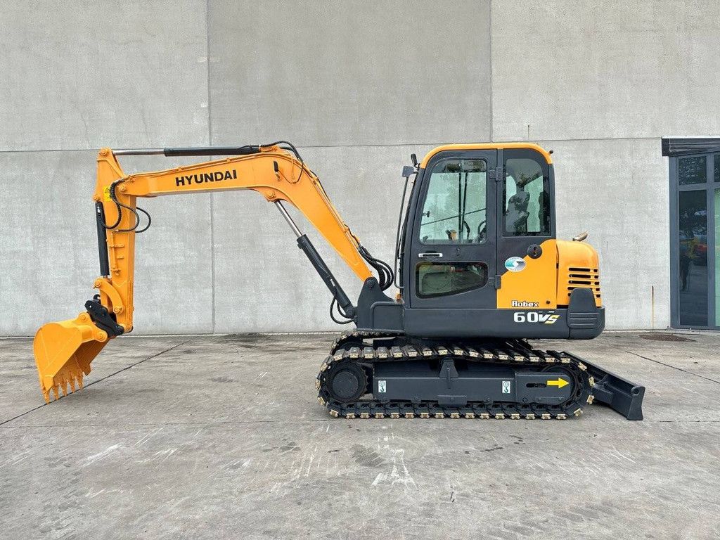 Midi excavator Hyundai R60VS Diesel 2016