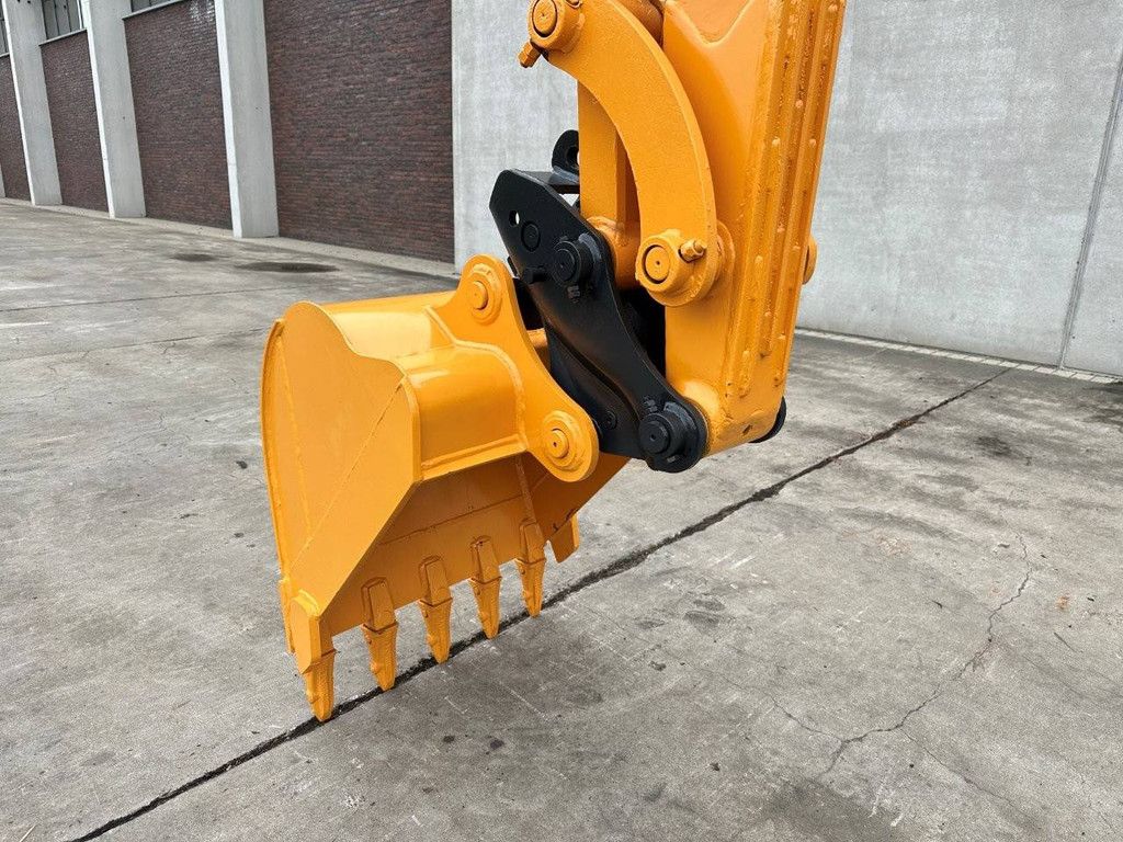 Midi excavator Hyundai R60VS Diesel 2016