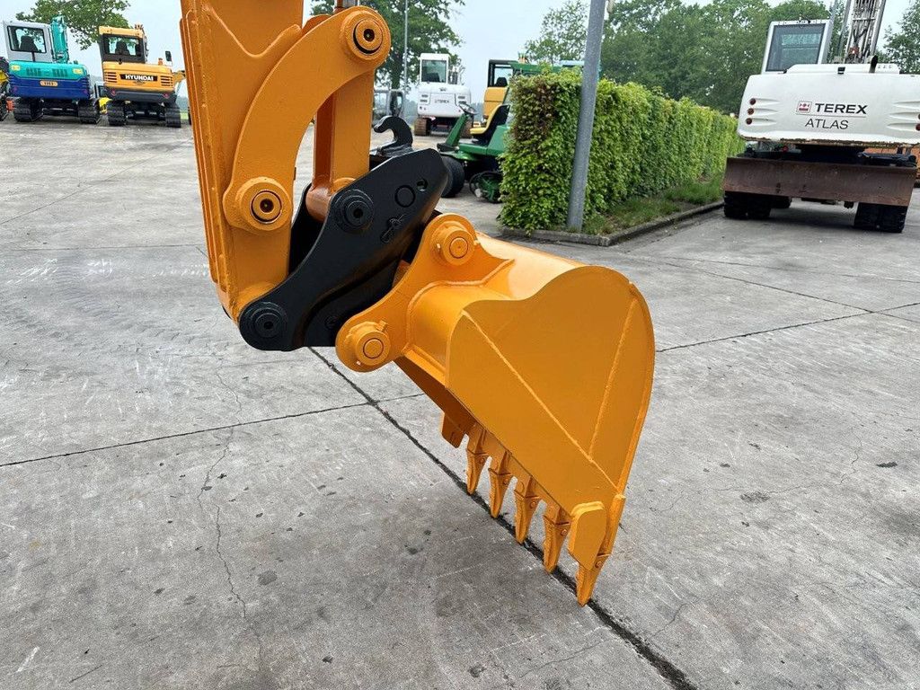 Midi excavator Hyundai R60VS Diesel 2016