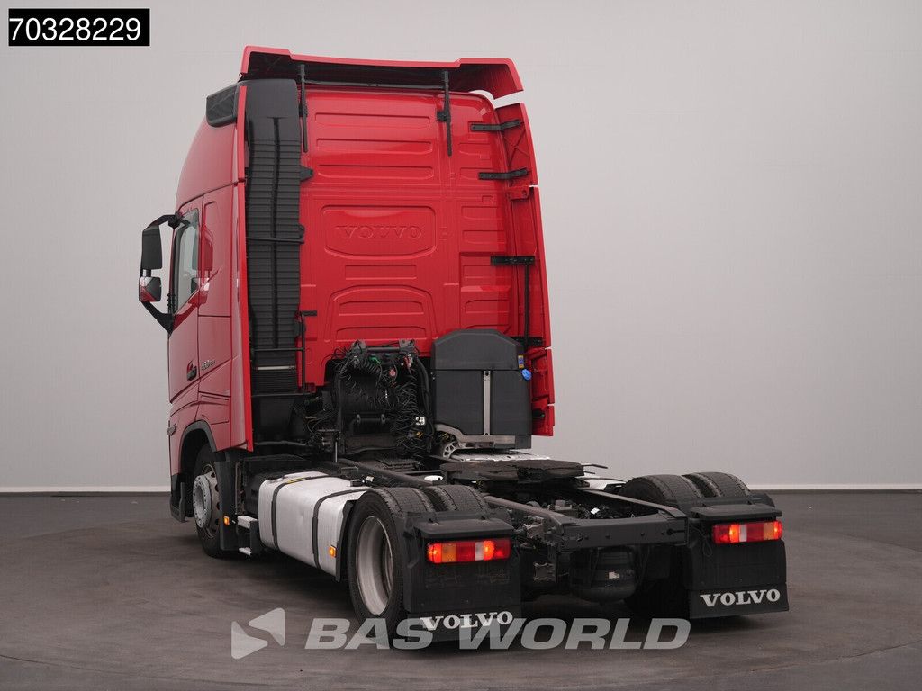 Volvo FH 460 4X2 XL Mega 2x Tanks ACC TÜV