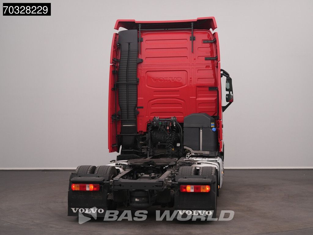 Volvo FH 460 4X2 XL Mega 2x Tanks ACC TÜV