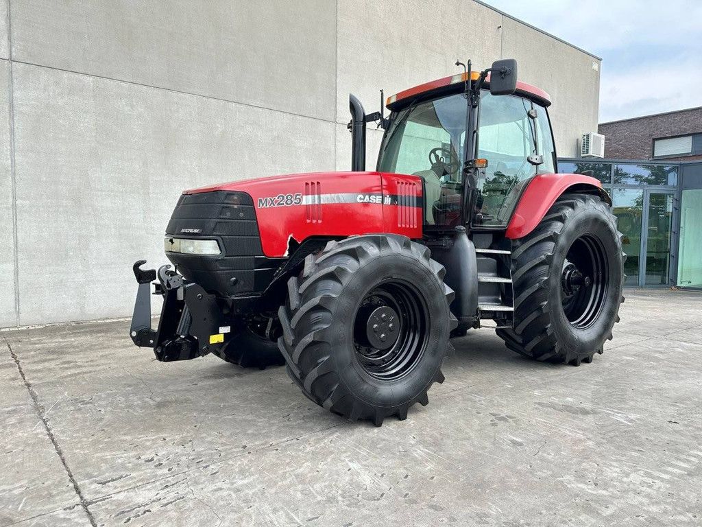 Agricultural tractor Case IH Magnum 285 4WD Diesel 2004