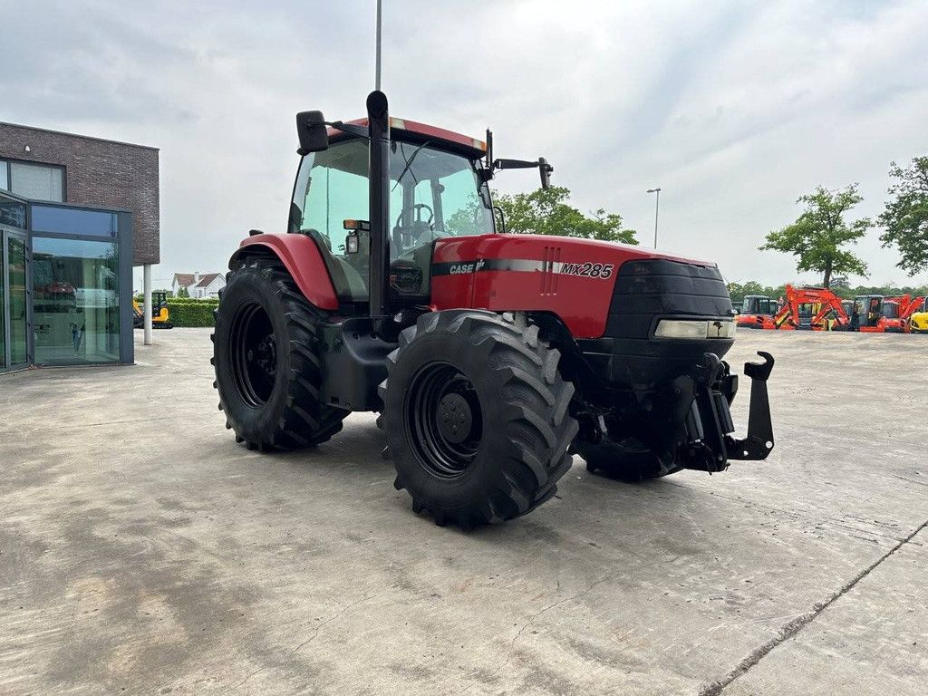 Agricultural tractor Case IH Magnum 285 4WD Diesel 2004