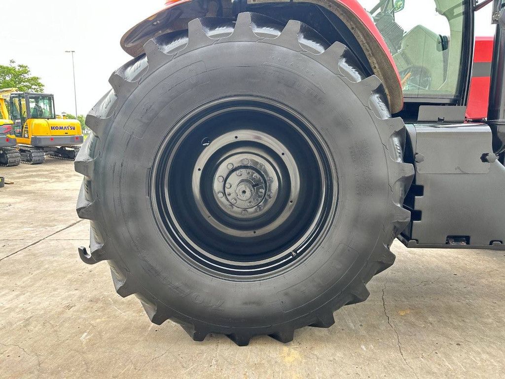 Agricultural tractor Case IH Magnum 285 4WD Diesel 2004
