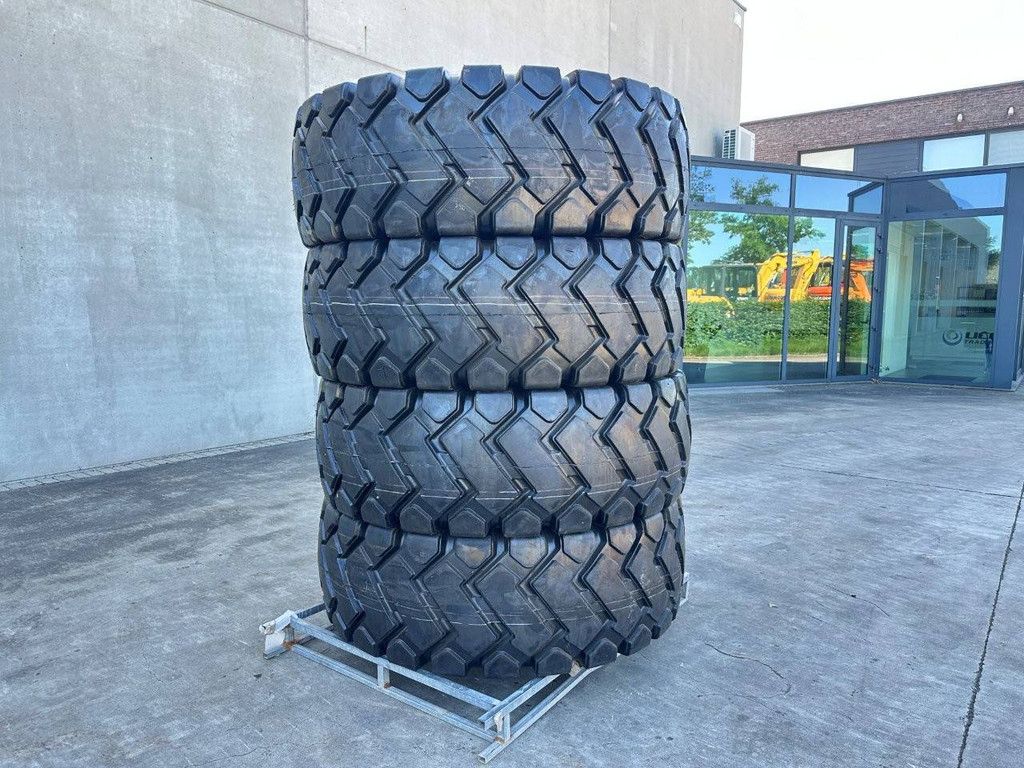 Banden wiellader Nieuw