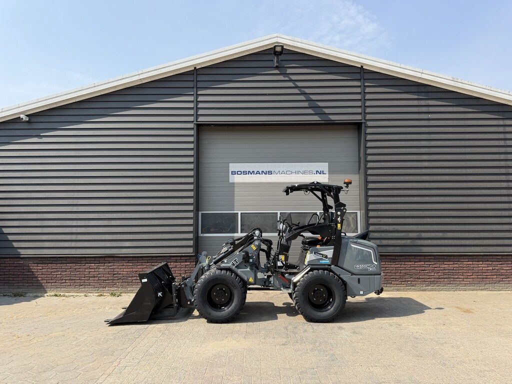 GIANT G2700 X-TRA HD+ minishovel NIEUW (tandempomp stabilo giekvering enz)