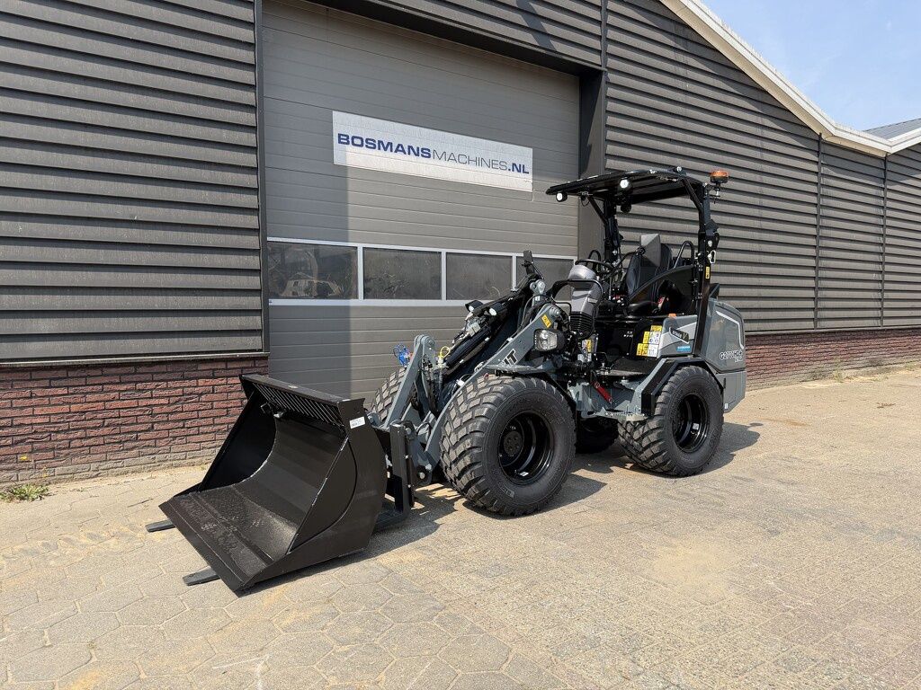 GIANT G2700 X-TRA HD+ minishovel NIEUW (tandempomp stabilo giekvering enz)