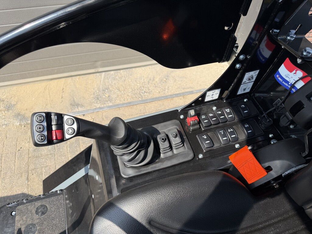 GIANT G2700 X-TRA HD+ minishovel NIEUW (tandempomp stabilo giekvering enz)
