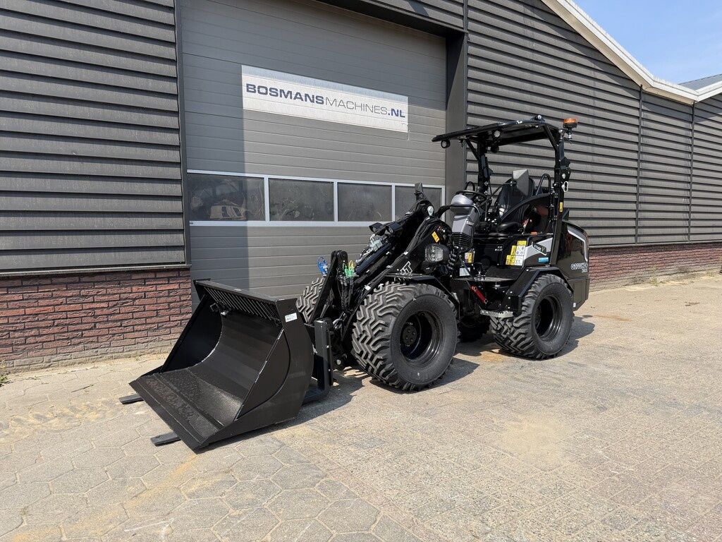 Giant G2700 X-TRA HD+ minishovel NIEUW BLACK EDITION tandempomp - giekvering enz