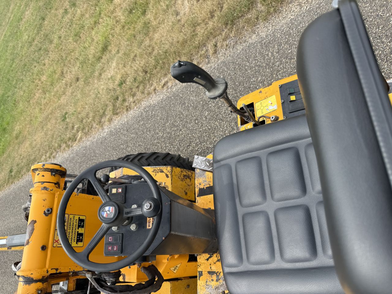 Sherpa 300 mini shovel. Giant, Weidemann, minishovel