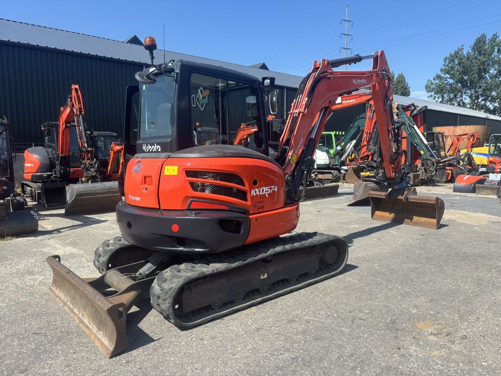 KUBOTA KX57-4