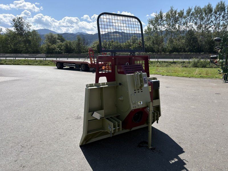 Holzknecht HS 550