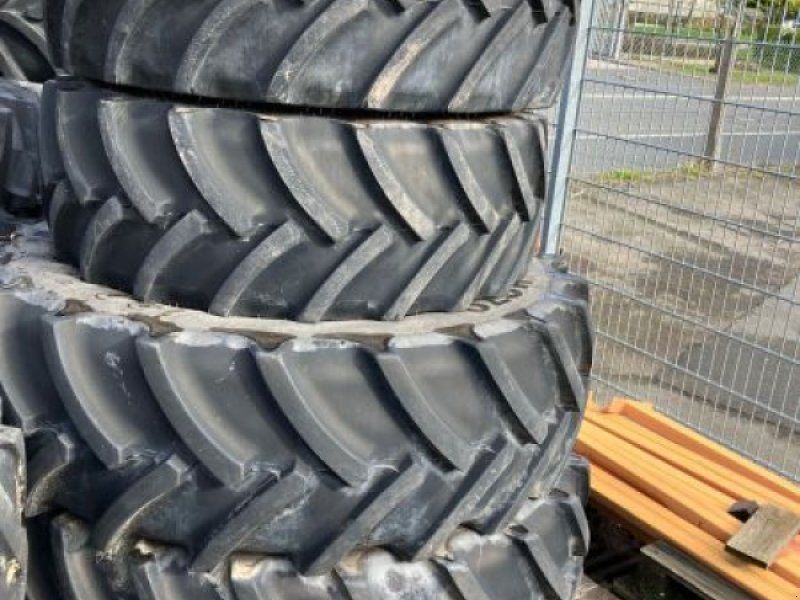 Claas KRS 440/65R28 480/70R38 MITAS