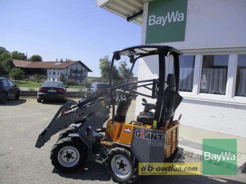 Giant G1200 #885
