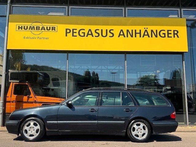 Mercedes Benz E 200 KOMPRESSOR CLASSIC PKW Kombi AHK