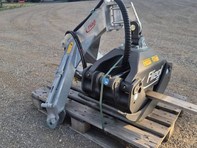 Fliegl RZ 185 Heckanbau KAT 2