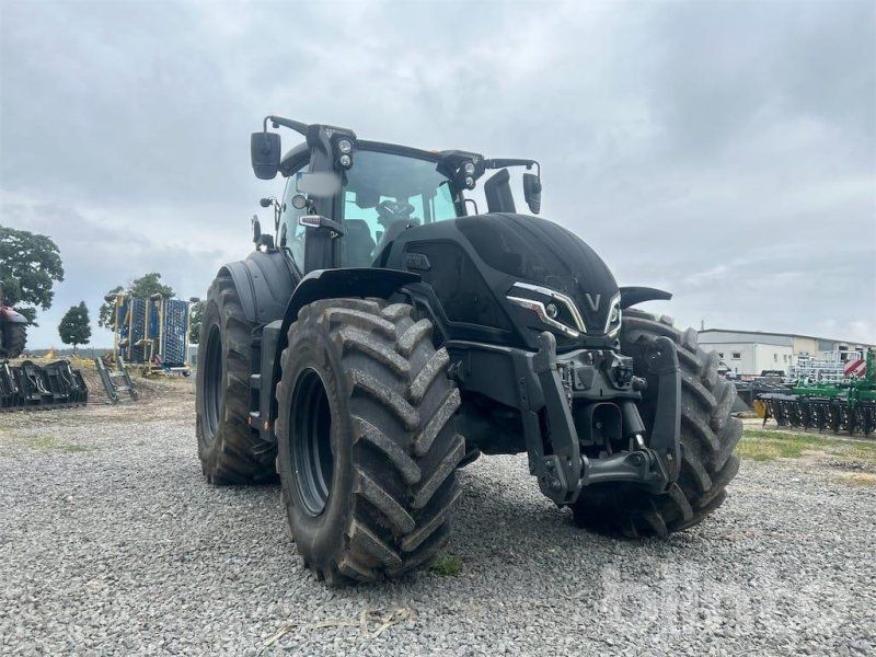 Valtra Q285