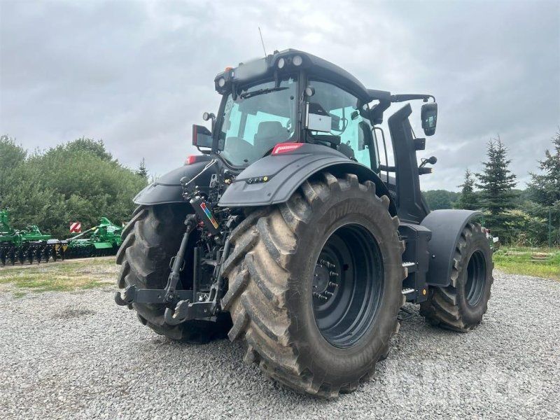 Valtra Q285