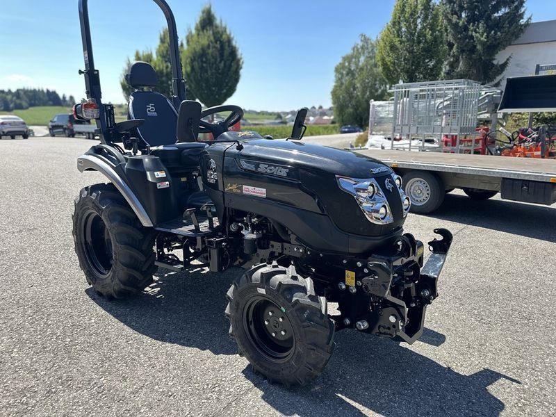 Solis 26 HST Panther Traktor