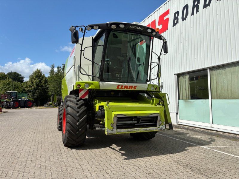 Claas TUCANO 570 + VARIO 680