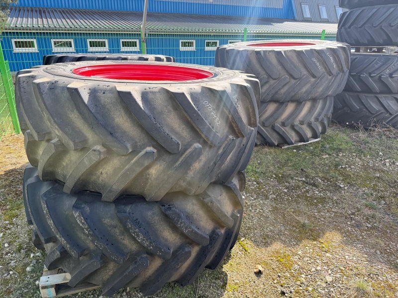 Michelin VF650/60 R38 + VF750/70 R44