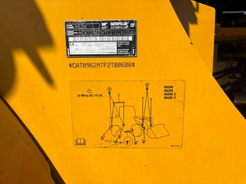 CAT 962 M
