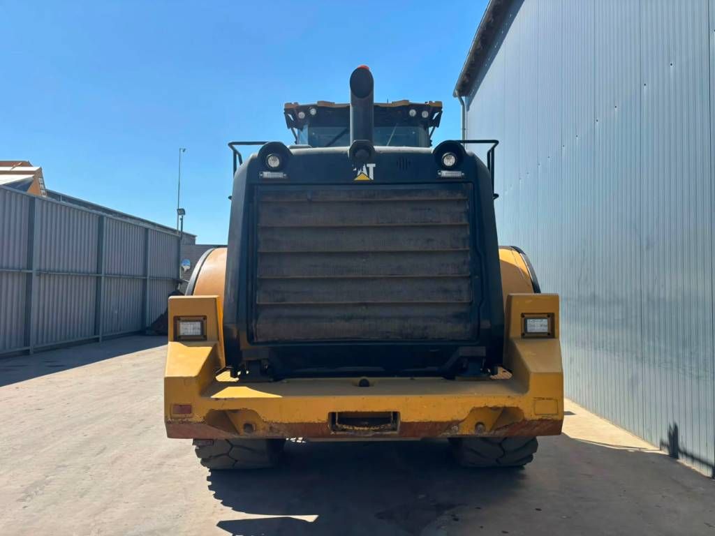 CAT 962 M