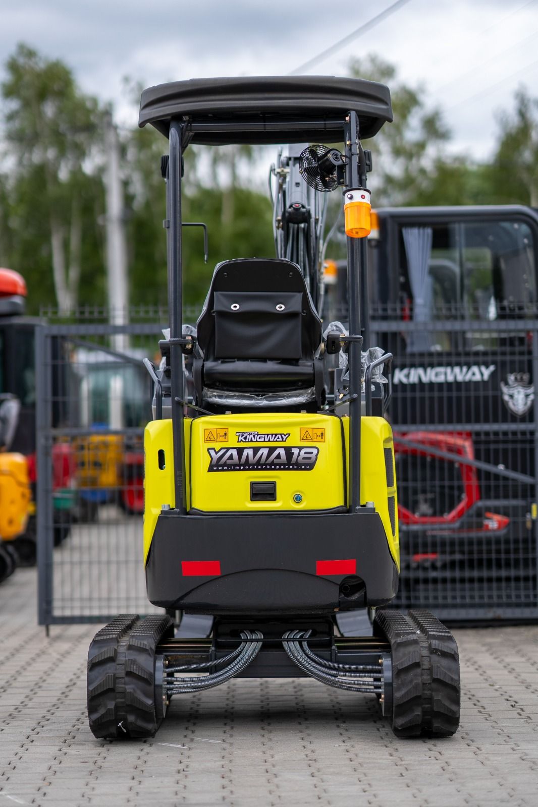 YAMA 18 Minigraver Load-Sensing Hydrauliek KINGWAY GRATIS leveri