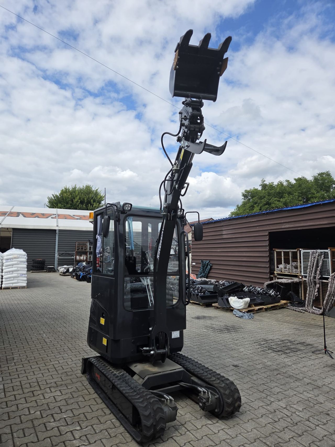 VIP18 Minigraver Hydraulische Snelwissel KINGWAY GRATIS LEVERING