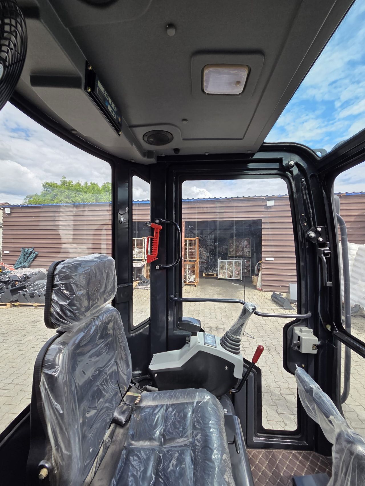 VIP18 Minigraver Hydraulische Snelwissel KINGWAY GRATIS LEVERING