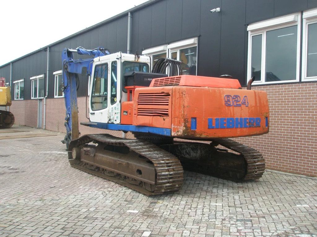 Liebherr R924B