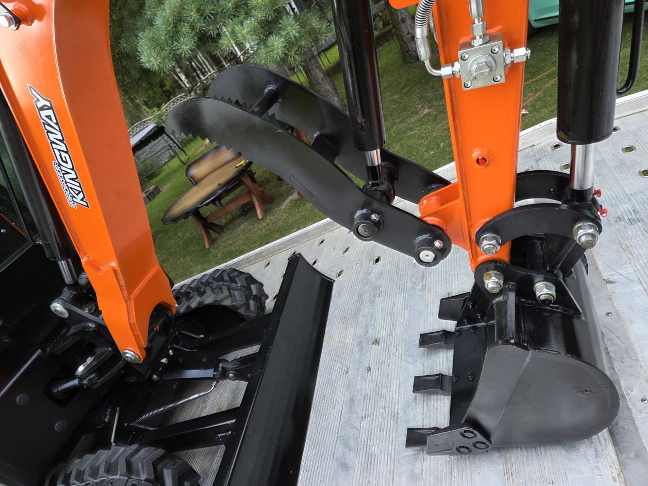 Minibagger Kingway VIP15, Joysticks, Knickmatick, Lieferung