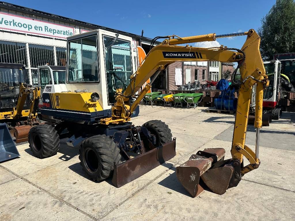 Komatsu PW30