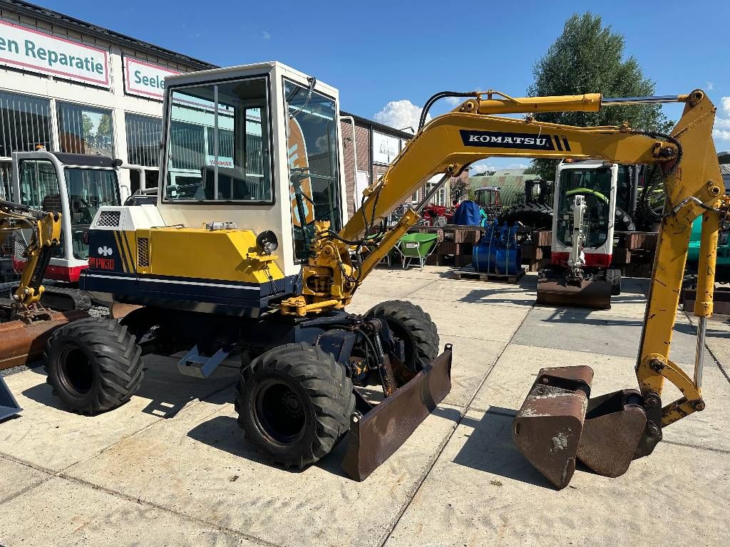 Komatsu PW30