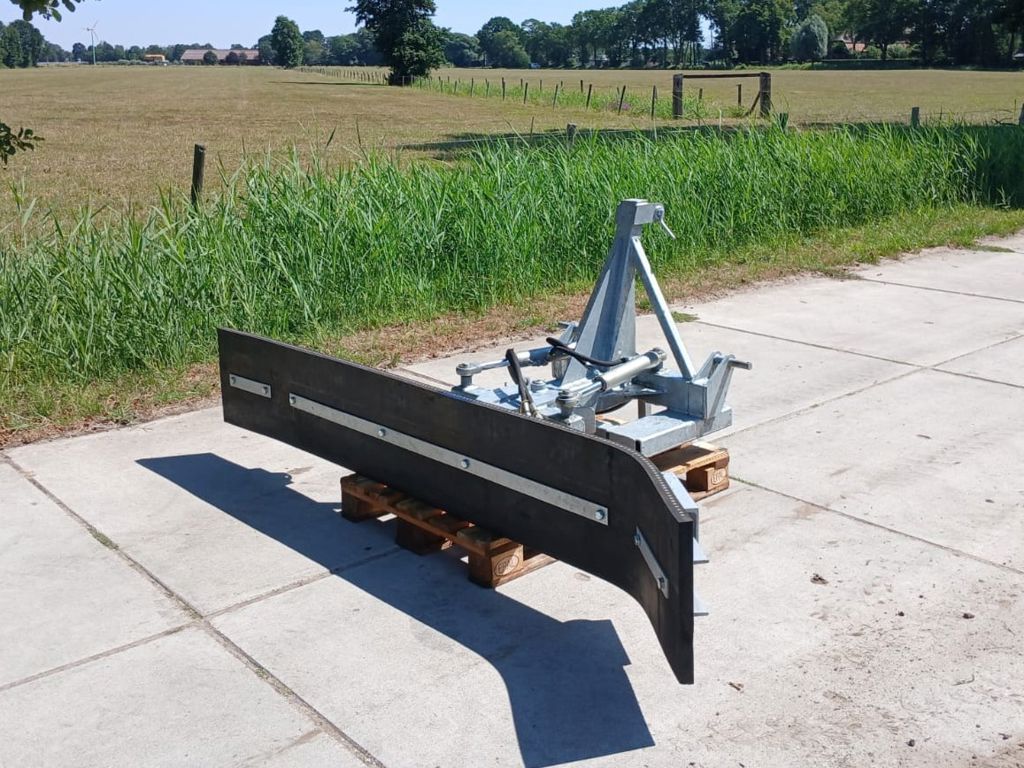 Rubberschuif 2.70m hydraulisch zwenkbaar