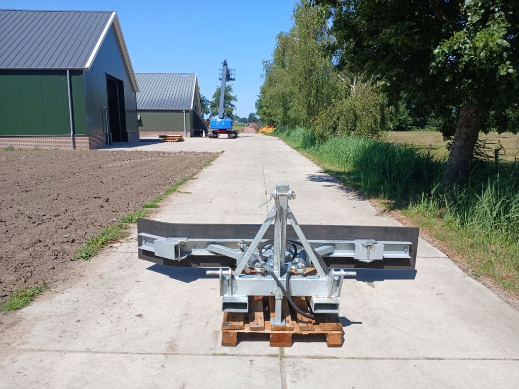 Rubberschuif 2.70m hydraulisch zwenkbaar