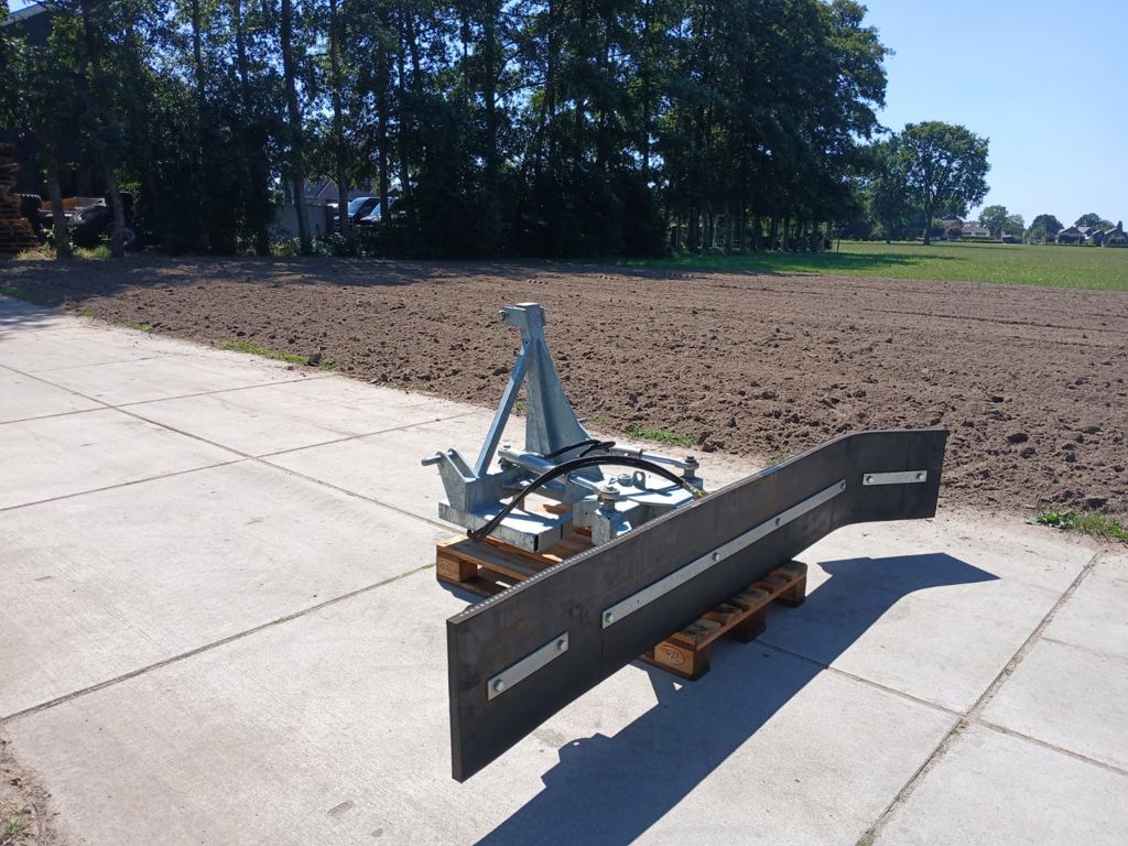 Rubberschuif 2.70m hydraulisch zwenkbaar