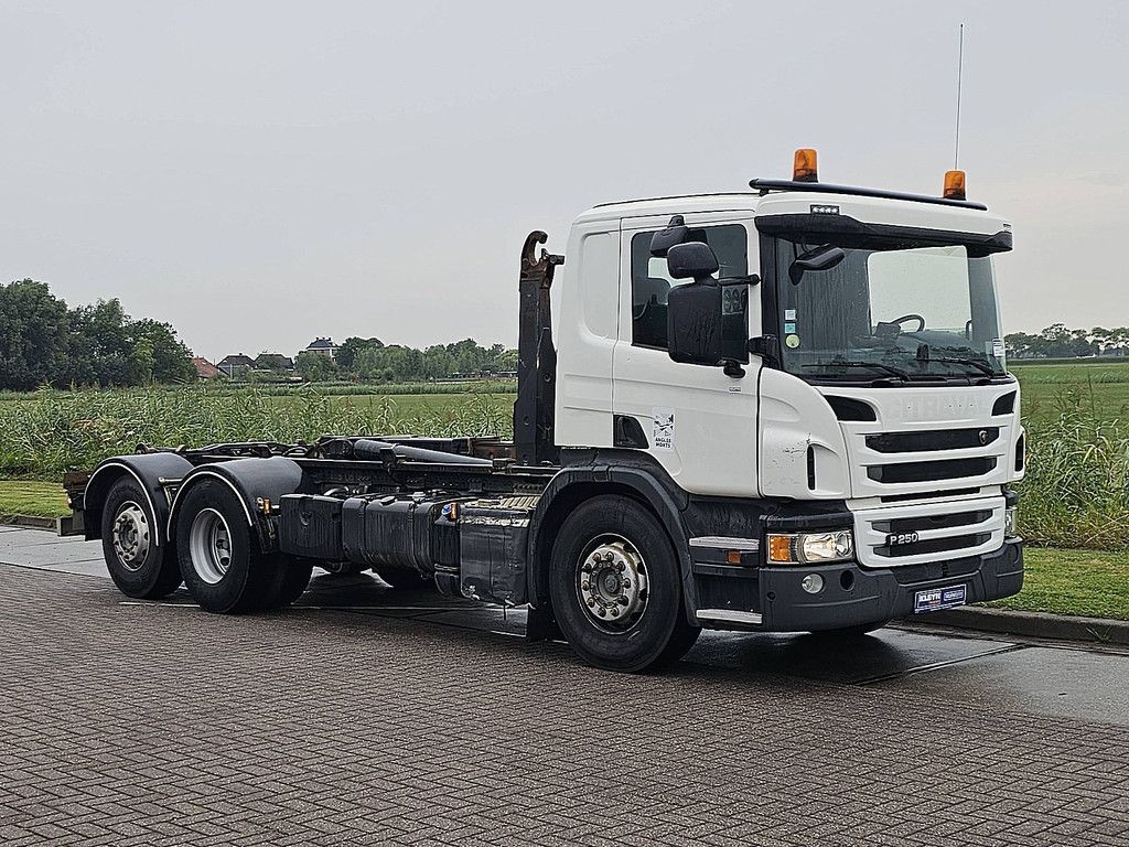 SCANIA P410 palfinger hooklift