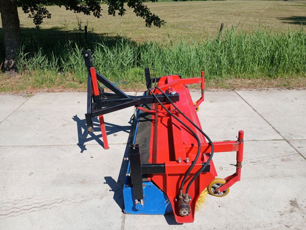 QMAC Veegmachine 2.25m