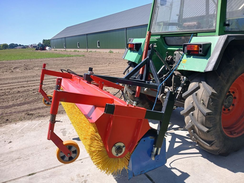 QMAC Veegmachine 2.25m