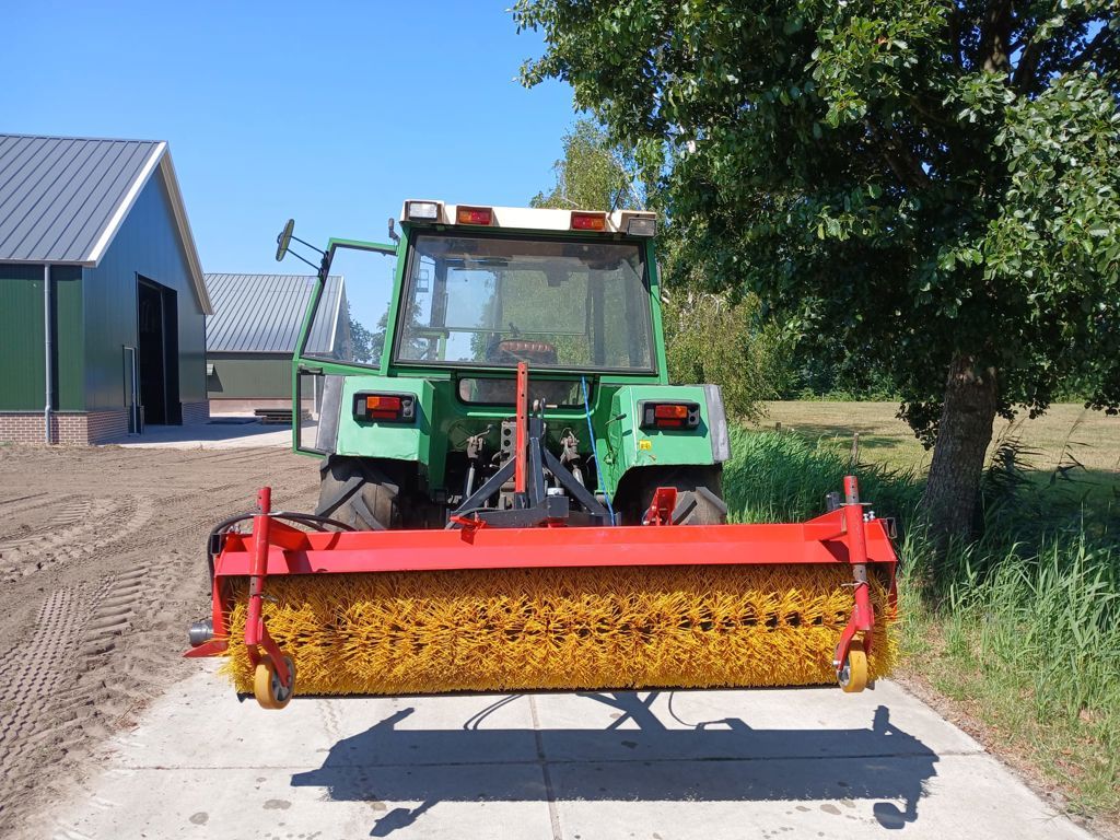 QMAC Veegmachine 2.25m