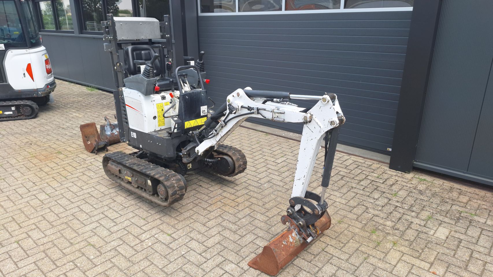 Bobcat E10 sloop/sorteer functie 1800uur/2014
