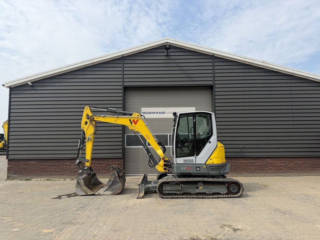 Neuson EZ50 rupsgraafmachine €835 LEASE - AIRCO sloop sorteer