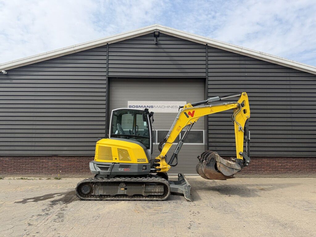 Neuson EZ50 rupsgraafmachine €835 LEASE - AIRCO sloop sorteer