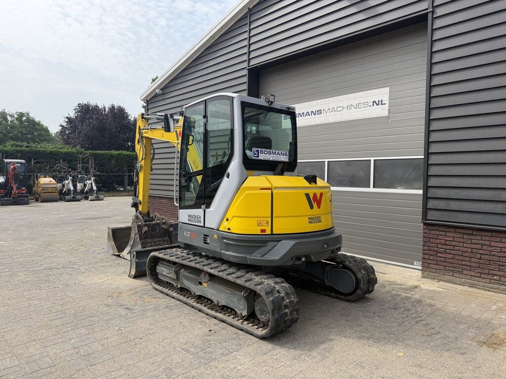 Neuson EZ50 rupsgraafmachine €835 LEASE - AIRCO sloop sorteer
